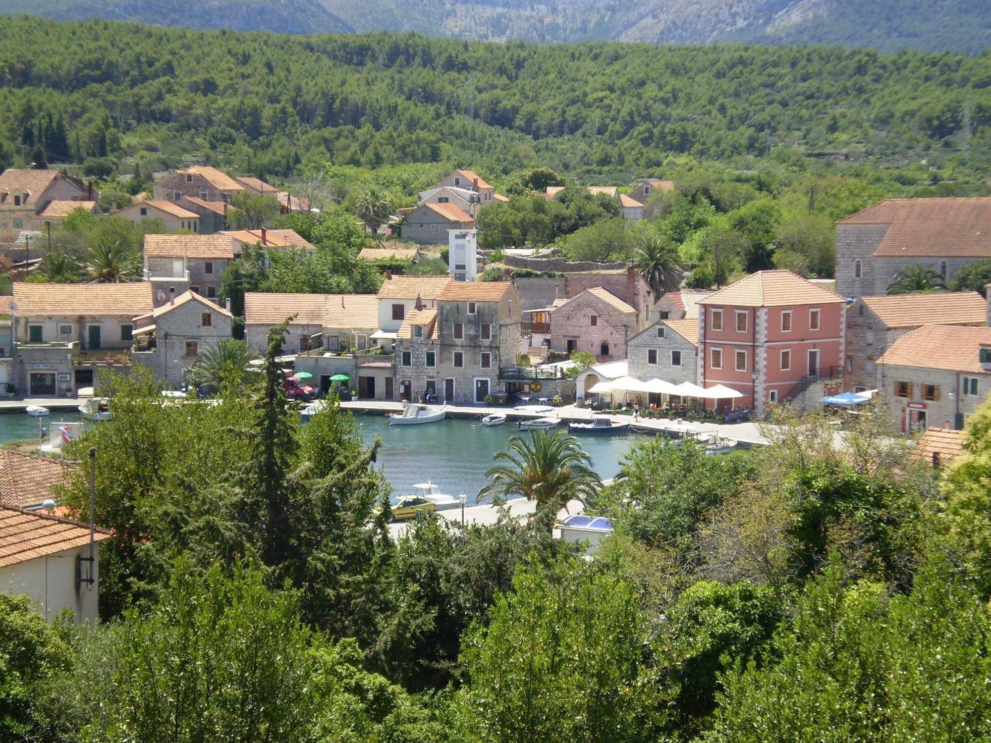 Welcome 3* Vrboska